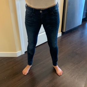 American Eagle size 8 skinny jeans